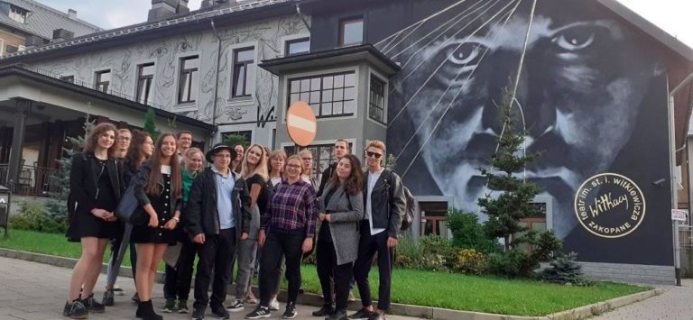 WYJAZD DO ZAKOPANEGO NA SPEKTAKL "NA PRZEŁĘCZY"