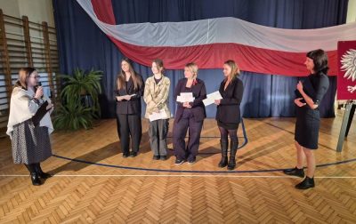 Świętujemy Niepodległość z Pieśnią na Ustach!